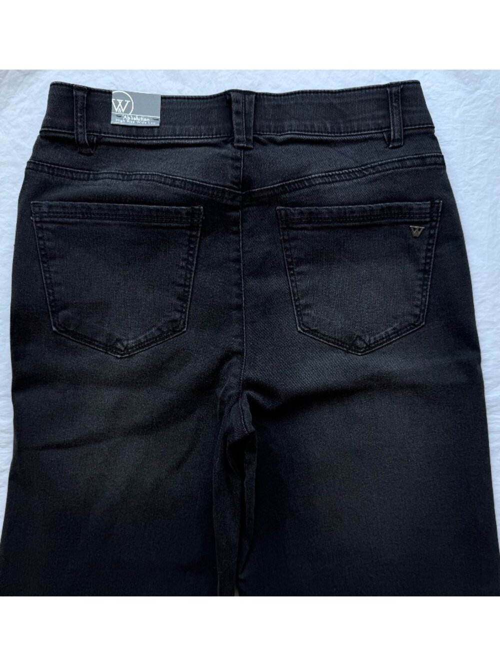 WIT & WISDOM NWT SAM HIGH RISE WASHED BLACK WIDE LEG JEAN. SIZE 6 - Picture 10 of 15